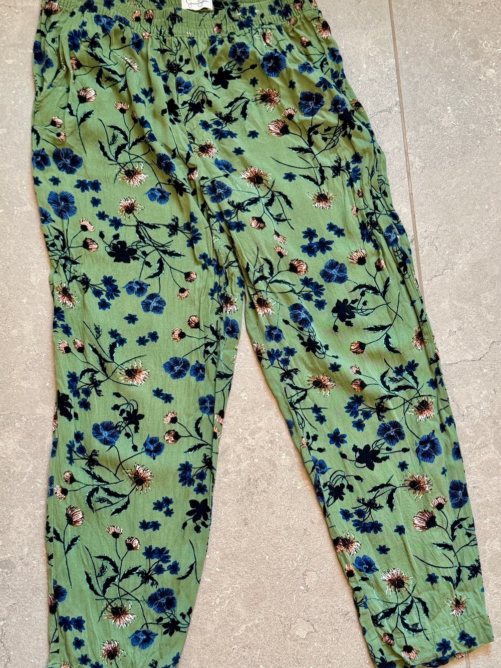 Jessica Simpson Floral Pull-On Pants Green Blue Size M 25” Inseam